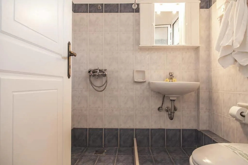 Nautilus Studios & Apartments Kefalonia Island